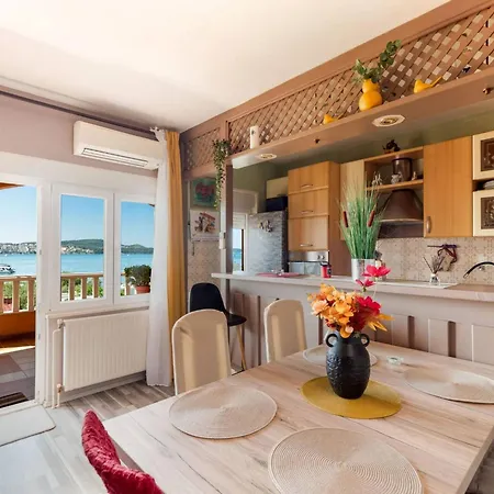 Luxury Seget Donji With Terrace And Sea View Apartment *