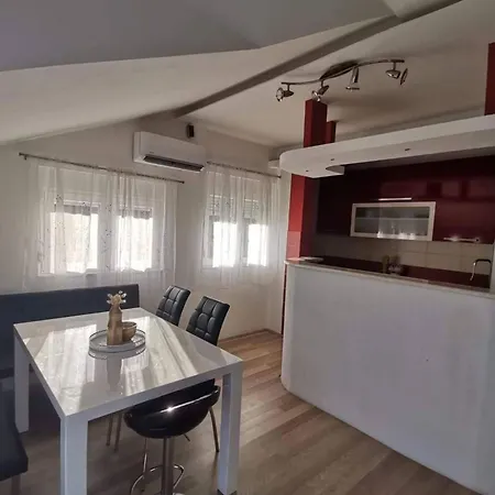 Luxury Seget Donji With Terrace And Sea View Trogir