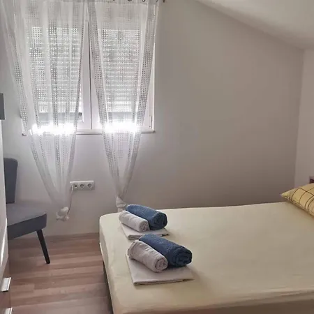 Apartment Luxury Seget Donji With Terrace And Sea View *