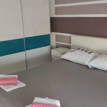 Luxury Seget Donji With Terrace And Sea View Apartment Trogir