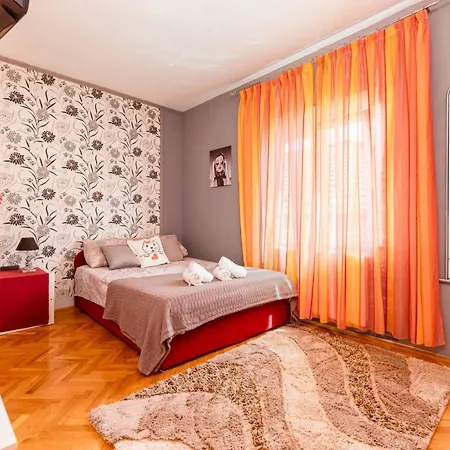 Luxury Seget Donji With Terrace And Sea View Apartment Trogir