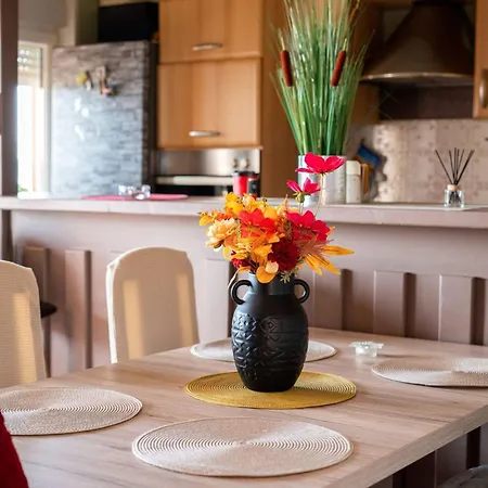 Luxury Seget Donji With Terrace And Sea View Trogir