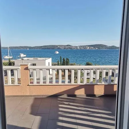 Luxury Seget Donji With Terrace And Sea View