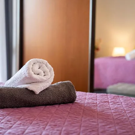 Luxury Seget Donji With Terrace And Sea View Apartment