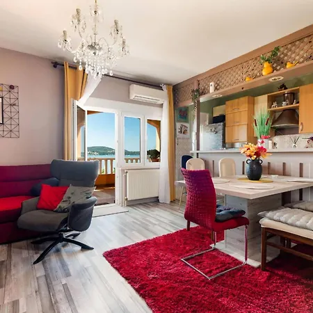 Luxury Seget Donji With Terrace And Sea View Apartment