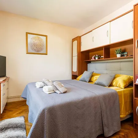 Luxury Seget Donji With Terrace And Sea View Trogir